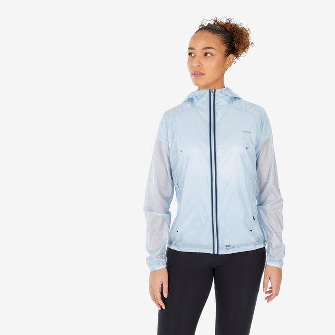 Veste legere de randonnee coupe vent MH900 femme Decathlon Martinique