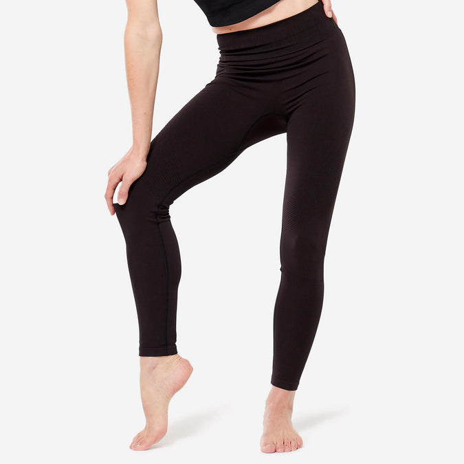 





LEGGING LONG YOGA SANS COUTURE, photo 1 of 6