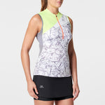 Product thumbnail 3 of 9