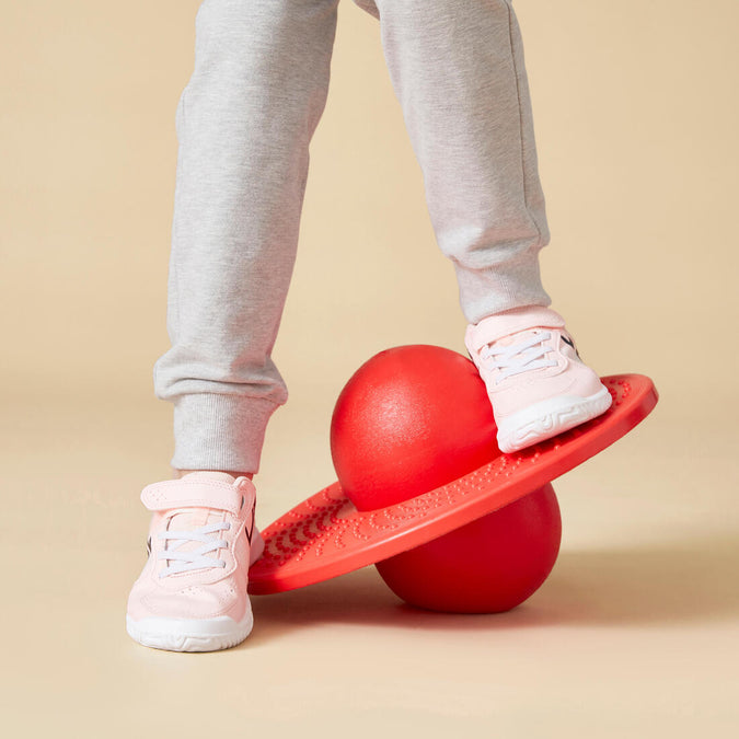 





BALLON D'EQUILIBRE ROUGE (POGO BALL) + POMPE DE GONFLAGE, photo 1 of 6